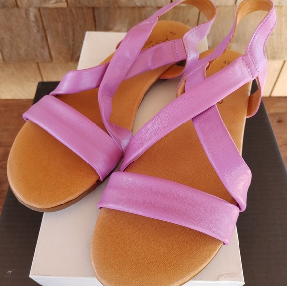 Allora Mickey lavender Italian leather sandals, size 42 - Picture 2 of 5